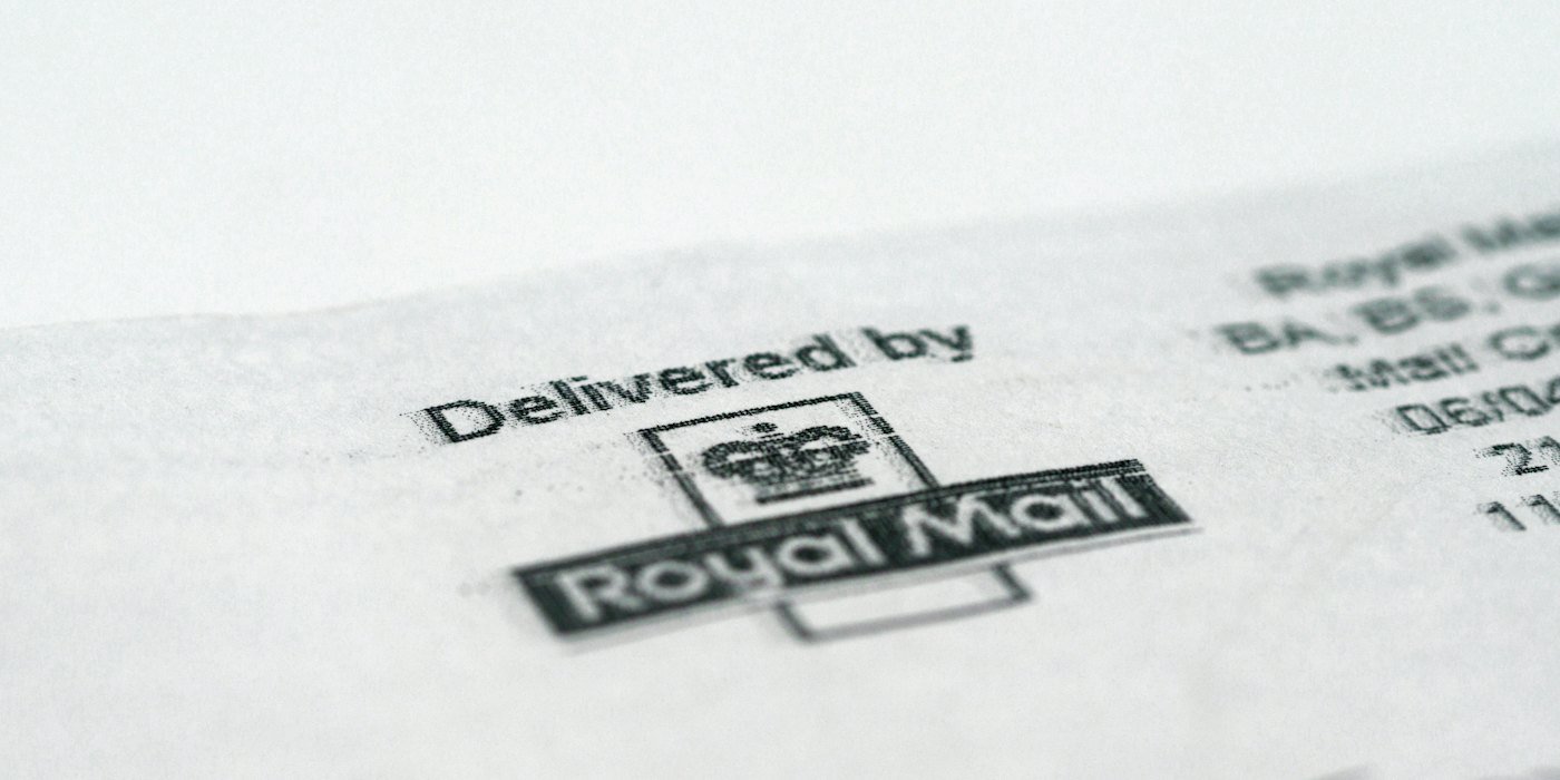 Papel de impresora en blanco y negro — Regalos y celebraciones sin romper el presupuesto